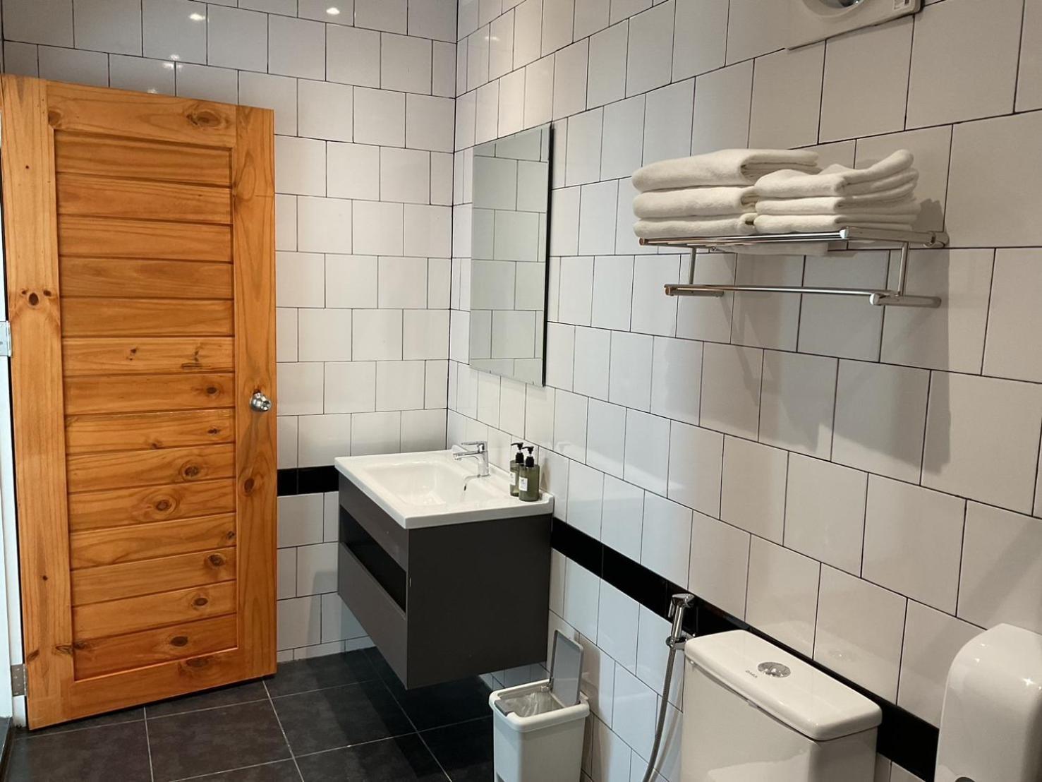 קנצ'נבורי V1 Boutique Hotel מראה חיצוני תמונה